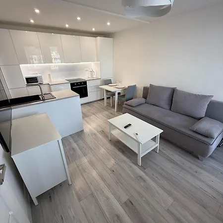Modern Near Center With Easy Transport Access Pozsony